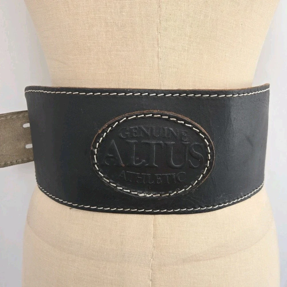 Altus Genuine Weight lifting Belt Size M Black Leather Padded Two Prong Suede
